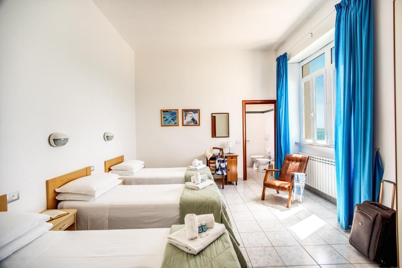 סנטה מרינלה Villa Mg Hotel מראה חיצוני תמונה