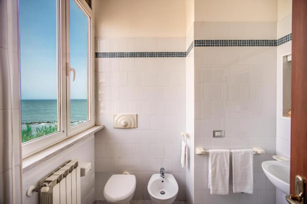 סנטה מרינלה Villa Mg Hotel מראה חיצוני תמונה